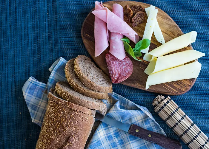 Aloni & Hotel Piso Livadi