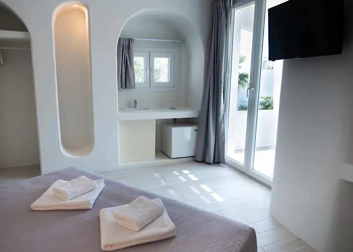 Aloni & 3* Piso Livadi